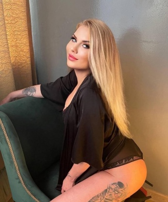 Сладкая карамелька приедет к тебе в гости и сделает все, чтобы ты почувствовал себя настоящим мужчиной. Со мной ты откроешь новые грани удовольствия! 3692, 30 лет